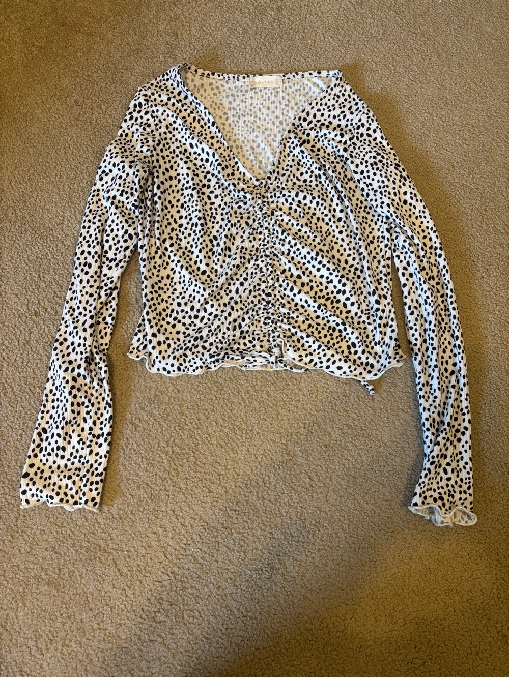 Altard State Black & White Ruched V-Neck Long Sleeve Top